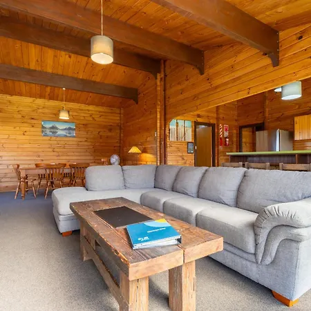 Te Anau Top 10 Holiday Park And Motels Exterior photo
