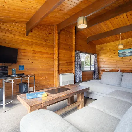 Te Anau Top 10 Holiday Park And Motels Exterior photo