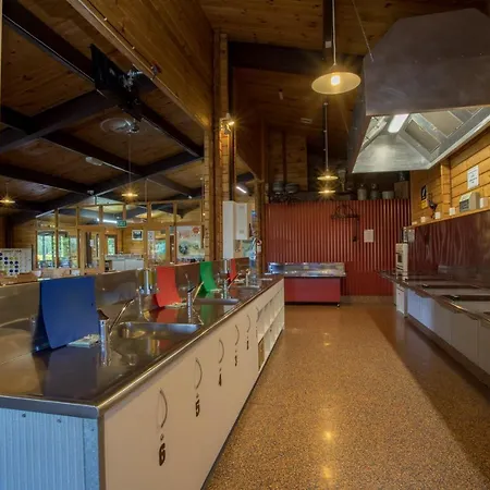 Te Anau Top 10 Holiday Park And Motels Exterior photo